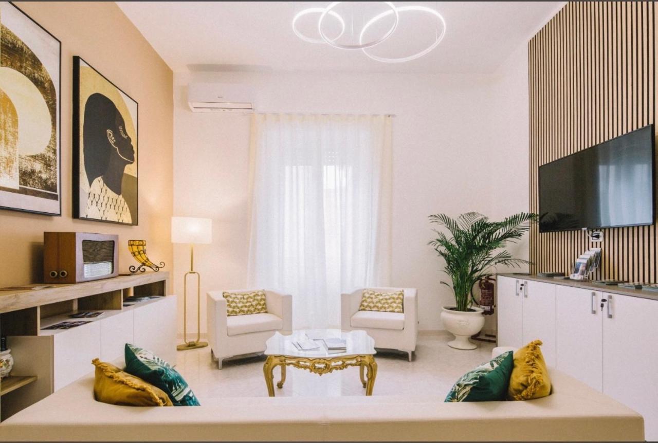 Bed and Breakfast Tiziana'S House Salerno Exterior foto